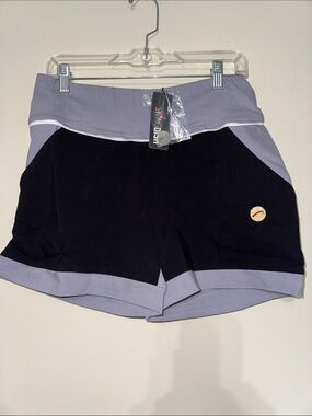 Fold-Over Waist Athletic Shorts in Black and Light Purple — Unbranded
